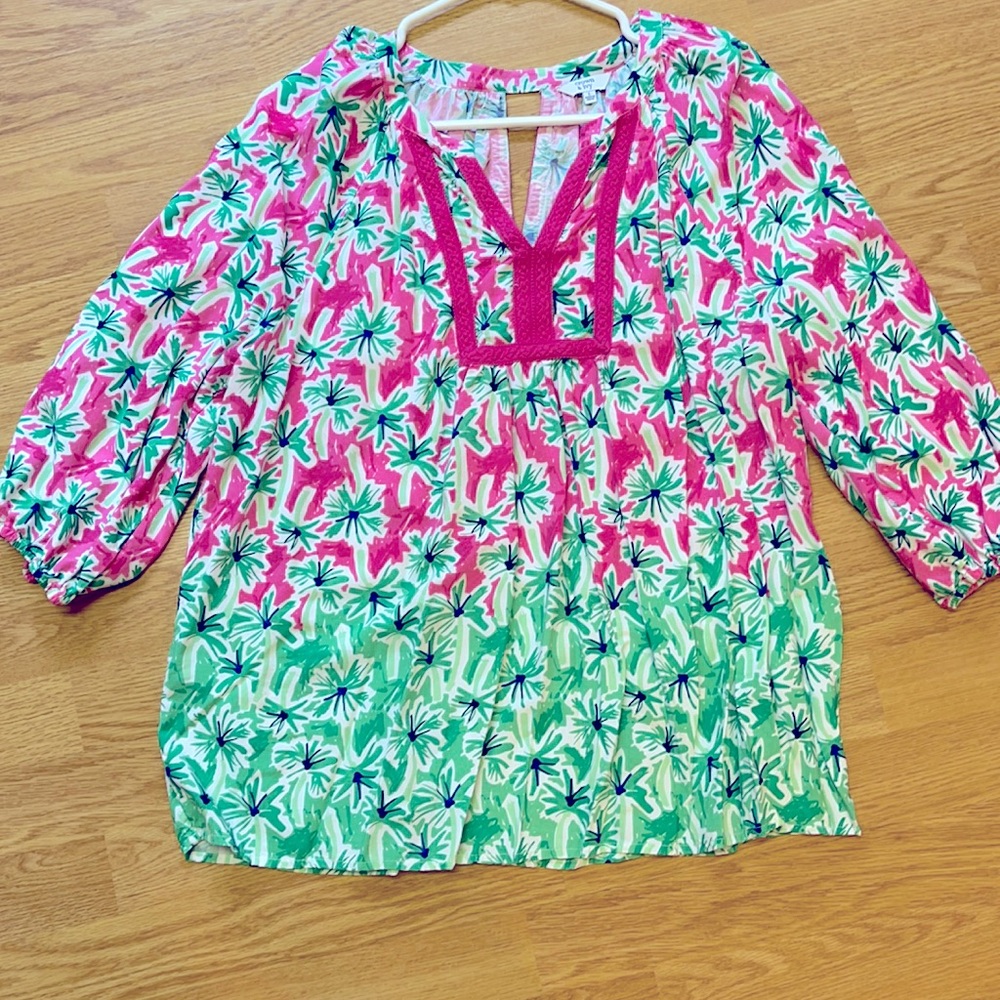 Crown & Ivy Palm Tree Blouse